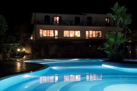 Gattotrilo x 4, Appartement dans une résidence avec piscine - Photo 12
