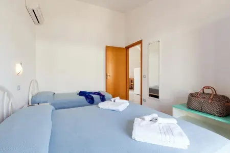 Gattotrilo x 4, Appartement dans une résidence avec piscine - Photo 25