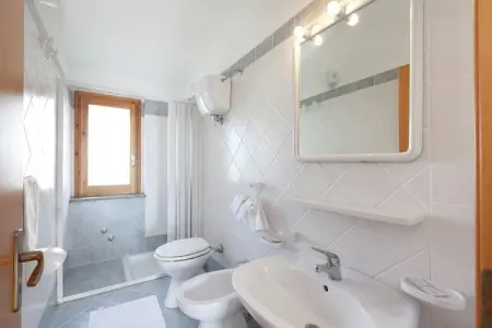 Gattotrilo x 4, Appartement dans une résidence avec piscine - Photo 30