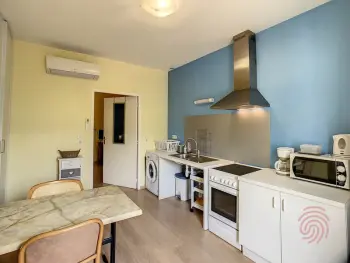 Apartamento en Lamalou les Bains,Charmant F2 climatisé avec terrasse, proche Thermes, parking privé, animaux acceptés FR-1-451-163 N°896801