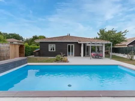 Maison à Mimizan, Maison à Mimizan avec piscine, 4 personnes, proche lac, activités à proximité - L851283