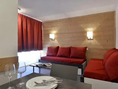 Appartement à Plagne Bellecôte, Spacieux appartement rénové, cœur de station à La Plagne, balcon, animaux admis - L956776