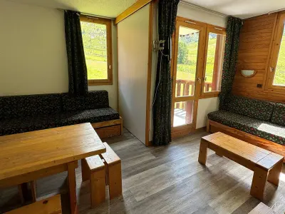 Appartement à Belle Plagne, Studio confortable avec accès direct aux pistes, animaux admis et WIFI gratuit - L946788