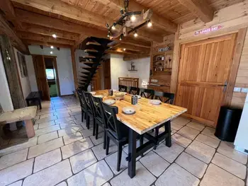 Casa a Saint Chaffrey ,Appartement rénové avec poêle à bois, Wifi, parking - 10 min skibus et commerces FR-1-358-143 N°854836