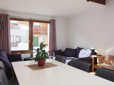 Appartement à La Salle les Alpes, Charmant Chalet Alpin 6 Pers. à La Salle-les-Alpes · Proche Télécabine · Navette Gratuite · Wifi Inclus - L952777