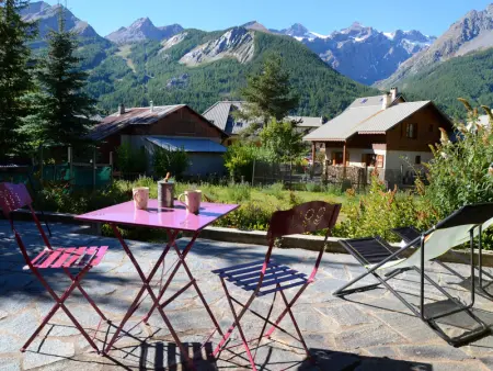 Chalet spacieux avec jardin et parking privé, Appartement 8 personnes à Le Monêtier les Bains - Photo 16