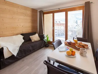 Appartement à Briançon, Studio rénové 4 pers · Proche télécabine Prorel & centre-ville · Wifi gratuit - L941221