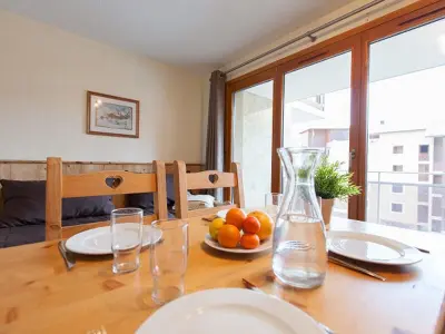 Appartement à Briançon, Studio rénové avec Wifi gratuit, balcon & accès direct aux pistes à Briançon - L941230