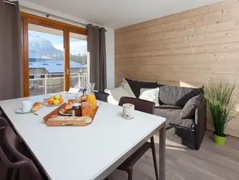 Wohnung in Briançon,Studio rénové avec accès direct aux pistes, wifi gratuit et animaux acceptés à Briançon FR-1-358-250 N°941257