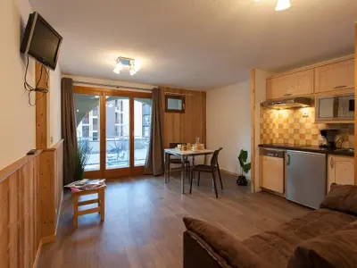 Appartement à Briançon, Studio Confortable à Briançon · Accès Direct aux Pistes · Wifi Gratuit · Balcon · Animaux Acceptés - L941263