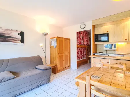 Appartement à Flaine, Studio rénové avec balcon sud, casier à ski, proche pistes et commerces - L896948