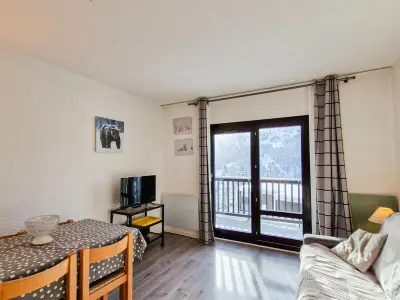 Appartement à Flaine, Studio rénové avec balcon, à 150m des pistes et commerces, casier à ski inclus - L896959