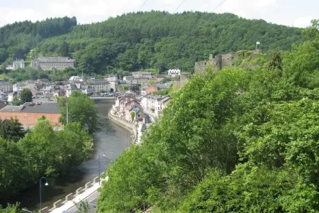 Venus 4, Maison dans les Ardennes près des grottes - Photo 19