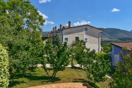 Mandarino, Maison à San Cipriano avec piscine - Photo 8