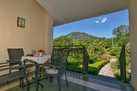 Mandarino, Maison à San Cipriano avec piscine - Photo 25