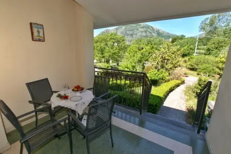 Mandarino, Maison à San Cipriano avec piscine - Photo 27