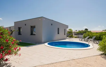 Location Maison 6 personnes à Vir - Photo 7