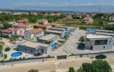 Location Maison 6 personnes à Vir - Photo 11