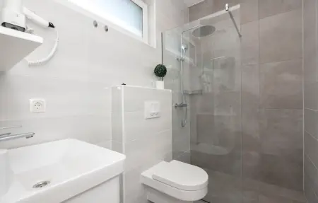 Location Maison 6 personnes à Vir - Photo 25