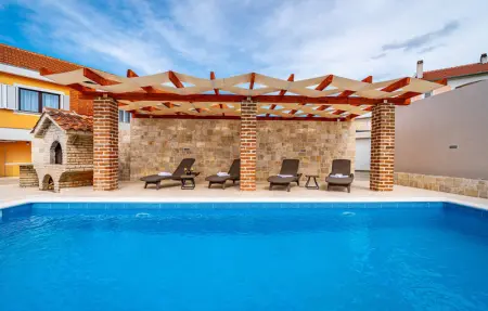 Location Maison 7 personnes à Pridraga - Photo 8