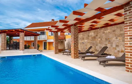 Location Maison 7 personnes à Pridraga - Photo 11