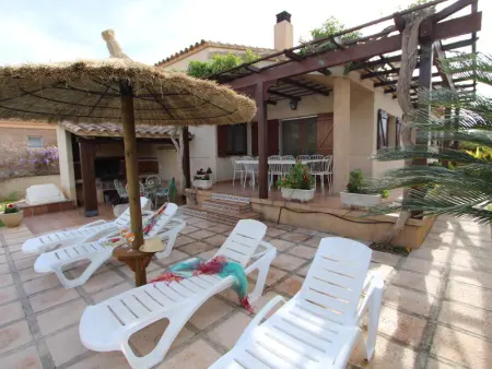 Maison avec piscine privée, près de la mer, climatisation optionnelle, Wi-Fi gratuit, animaux acceptés - Photo 7