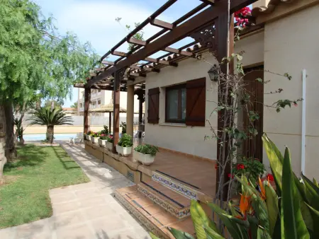 Maison avec piscine privée, près de la mer, climatisation optionnelle, Wi-Fi gratuit, animaux acceptés - Photo 11