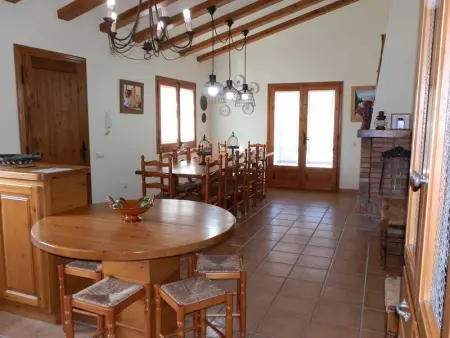 Maison avec piscine privée, près de la mer, climatisation optionnelle, Wi-Fi gratuit, animaux acceptés - Photo 14