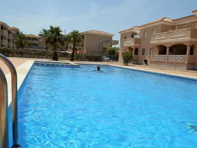 Appartement à Deltebre, Appartement familial près de la mer avec piscine, clim en option, wifi gratuit, animaux acceptés - L897077