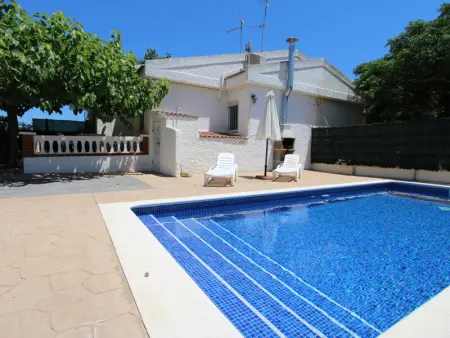 Maison à Deltebre, Maison près de la mer avec piscine privée, WiFi, climatisation en option, animaux et plages acceptés - L851673