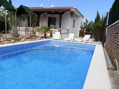 Maison à Deltebre, Maison avec piscine privée près de la mer, clim en option, Wi-Fi gratuit, chiens admis, plage canine - L851691