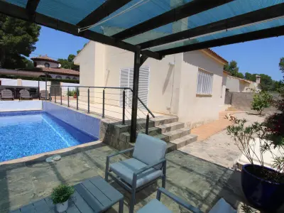 Maison à L'Ametlla de Mar, Maison bord de mer avec piscine privée, clim en option, wifi gratuit, animaux bienvenus - L851707