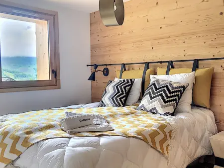 Chalet avec jacuzzi, sauna, accès direct aux pistes et Wifi - Photo 12