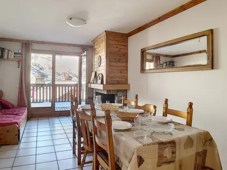 Appartement à Les Menuires, Appartement spacieux, ski aux pieds, terrasse ensoleillée et parking privé - L956310