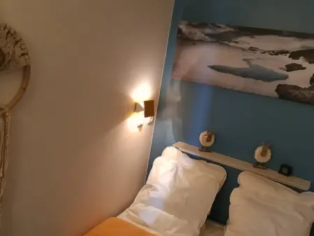 Appartement rénové 3 pièces · Balcon · Wifi gratuit · Parking inclus · Proche commerces & Transarc - Photo 6