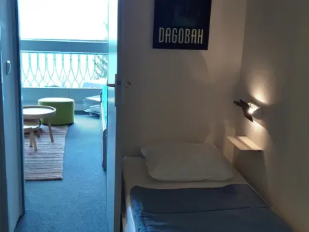 Appartement rénové 3 pièces · Balcon · Wifi gratuit · Parking inclus · Proche commerces & Transarc - Photo 9