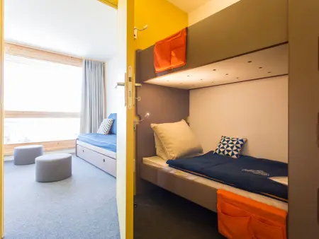 Appartement rénové calme avec balcon, wifi, parking inclus, proche Transarc et commerces - Photo 1