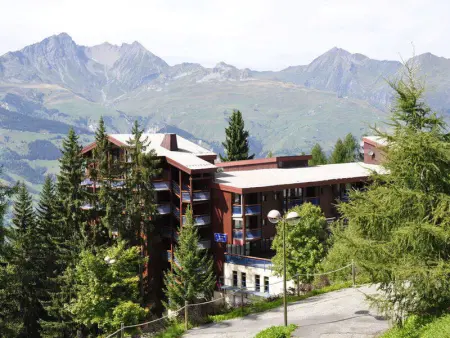 Appartement rénové calme avec balcon, wifi, parking inclus, proche Transarc et commerces - Photo 17