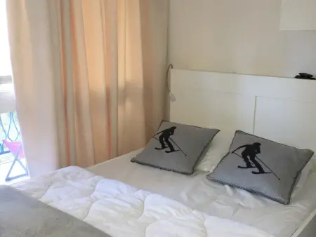 Appartement rénové 7/8 pers, au calme avec balcon, parking et wifi inclus, au centre de la station - Photo 4