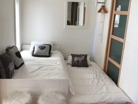 Appartement rénové 7/8 pers, au calme avec balcon, parking et wifi inclus, au centre de la station - Photo 10