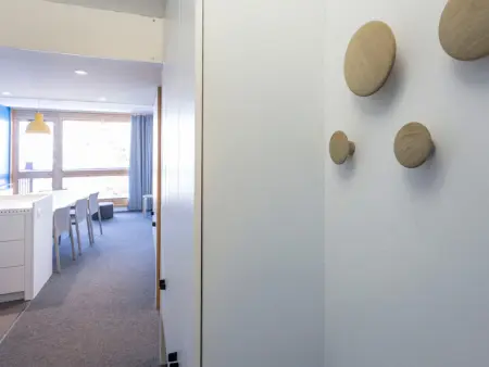 Appartement calme, rénové, balcon, près commerces et ski, 7-8 pers, parking inclus. WiFi gratuit. - Photo 4