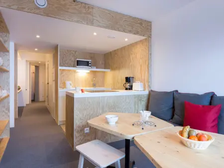 Appartement rénové, pistes et commerces à proximité, balcon, 8 pers, 3 pièces - Photo 2