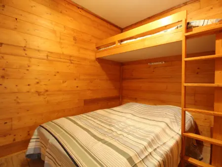 Appartement Rénové au Centre, Balcon Sud-Ouest, Wifi Gratuit, Proche Pistes et Commerces - Photo 4