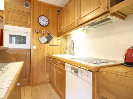 Appartement Rénové au Centre, Balcon Sud-Ouest, Wifi Gratuit, Proche Pistes et Commerces - Photo 7