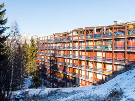 Appartement Rénové au Centre, Balcon Sud-Ouest, Wifi Gratuit, Proche Pistes et Commerces - Photo 16