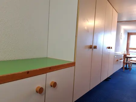 Studio lumineux au centre, balcon, proche pistes, wifi inclus - Photo 6