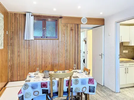 Appartement rénové, accès direct pistes, piscine, animaux admis - Photo 4