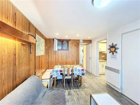 Appartement rénové, accès direct pistes, piscine, animaux admis - Photo 5