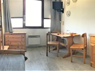 Appartement à Le Corbier, Studio fonctionnel accès pistes, piscine, animaux admis - L962382