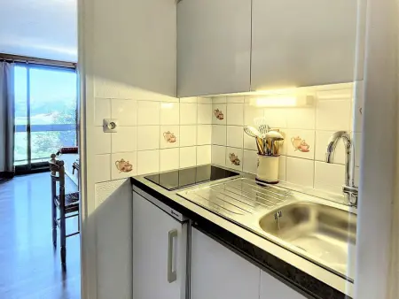 Studio cosy skis aux pieds avec balcon et piscine chauffée - Photo 6